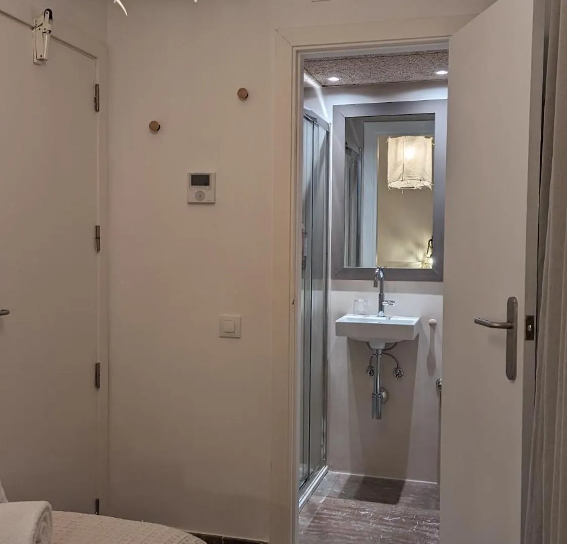 Hostal Es Niu De Tamariu 3*,  İspanya